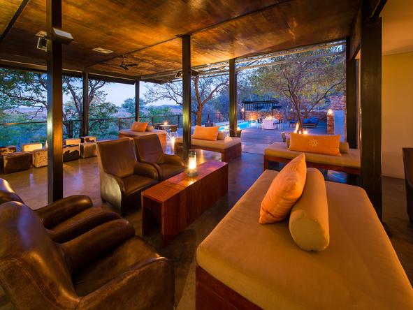 The Outpost - Lounge2
